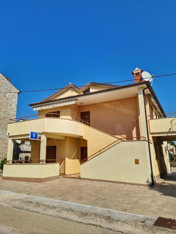 Apartments Manuel Novigrad Istria Esterno foto